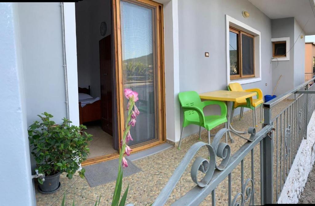 Albi'S Guesthouse คซามิล ภายนอก รูปภาพ