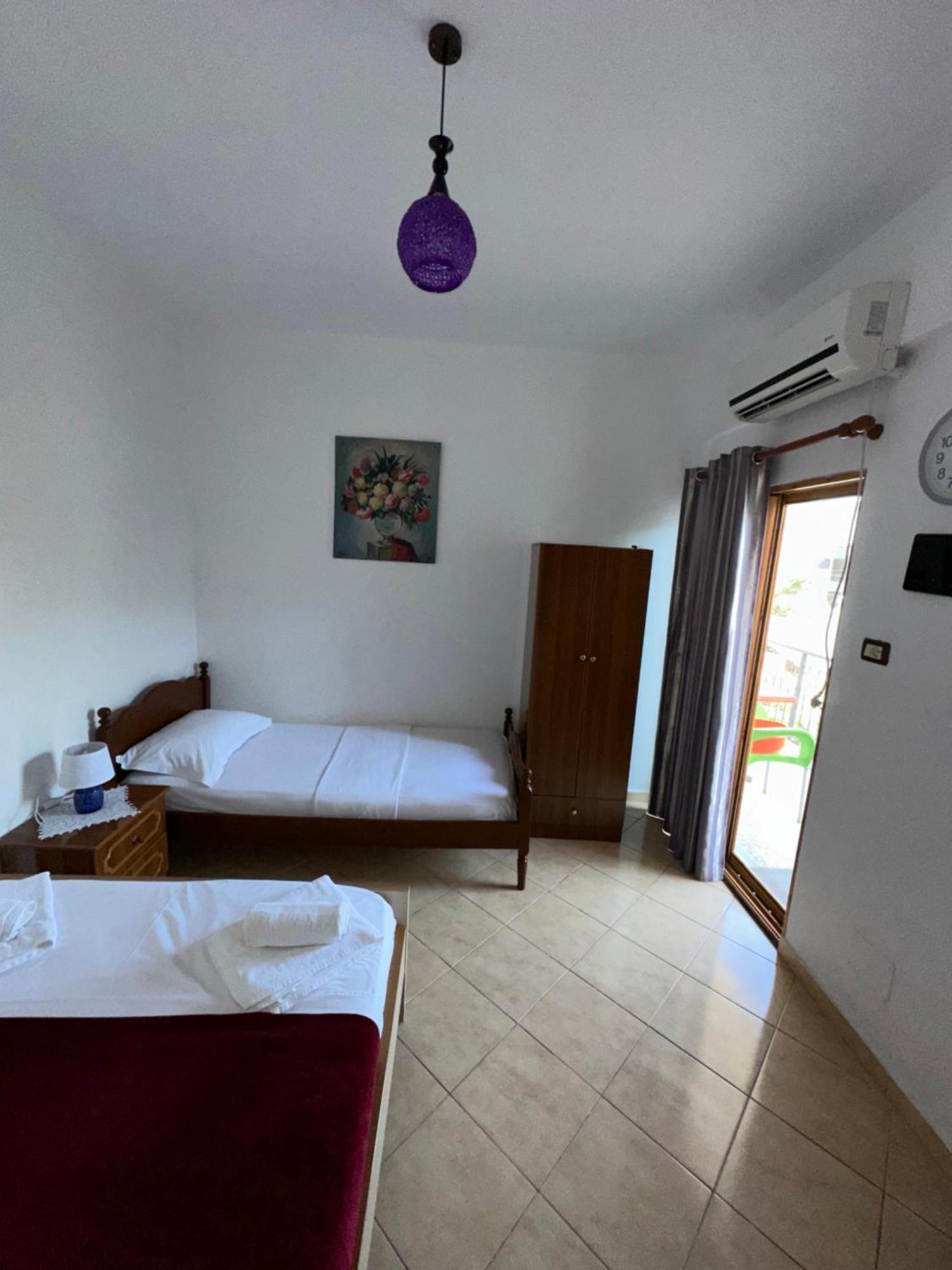 Albi'S Guesthouse คซามิล ภายนอก รูปภาพ